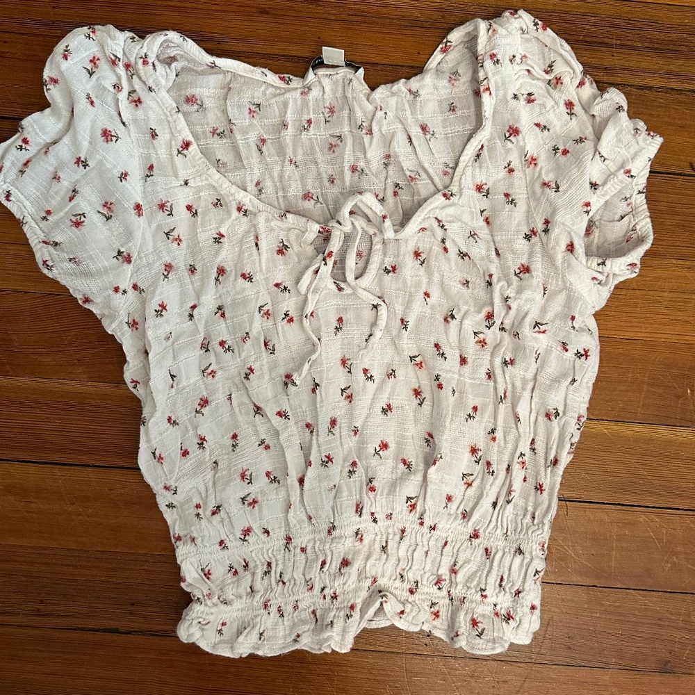 American Eagle Floral Blouse